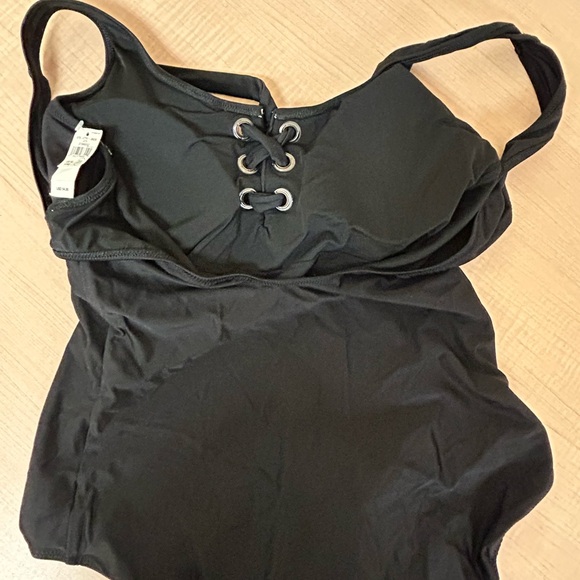 Aerie Grommet Scoop One-Piece Swimsuit with Lace-Up Front - Picture 3 of 4